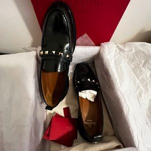 Valentino Garavani Rockstar Loafer’s
